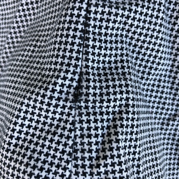 Houndstooth Fitted Tank - Picture 4 of 4